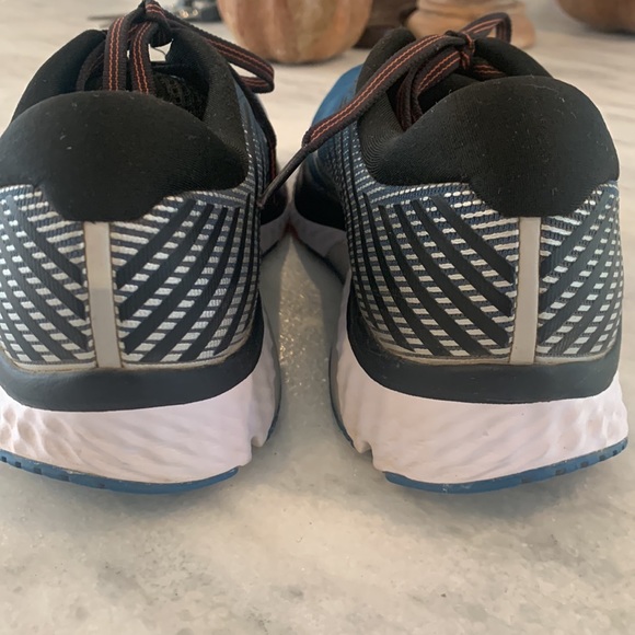 Saucony PWRRun Guide 13 running shoes - Picture 3 of 9